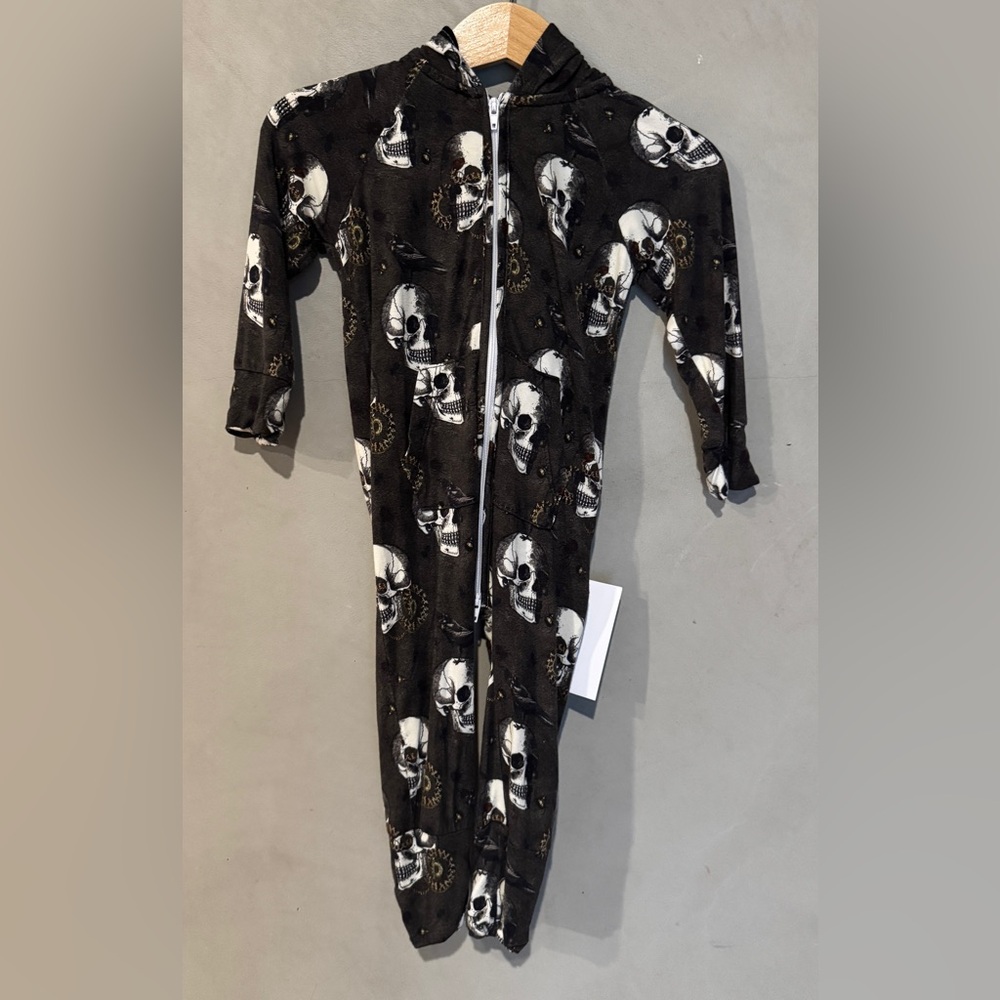 Brooke and Peyton bamboo hooded skull rattlesnake raven crow romper 6-9 months